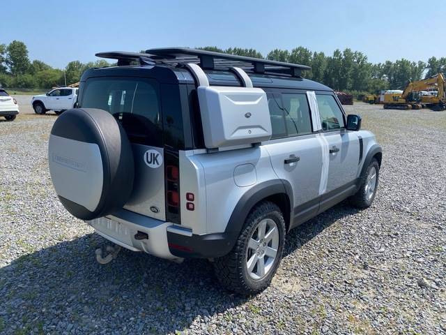 Land Rover Defender 110 P400 - Voiture: photos 3 Land Rover Defender 110 P400 - Voiture: photos 3