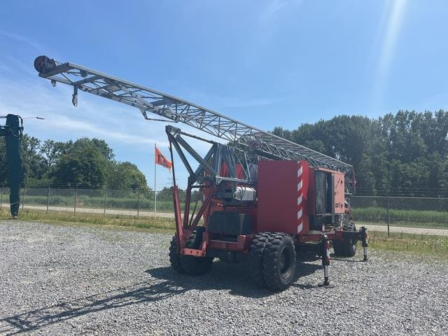 Montalift 102S-4WD(S) - Grue à tour: photos 1 Montalift 102S-4WD(S) - Grue à tour: photos 1