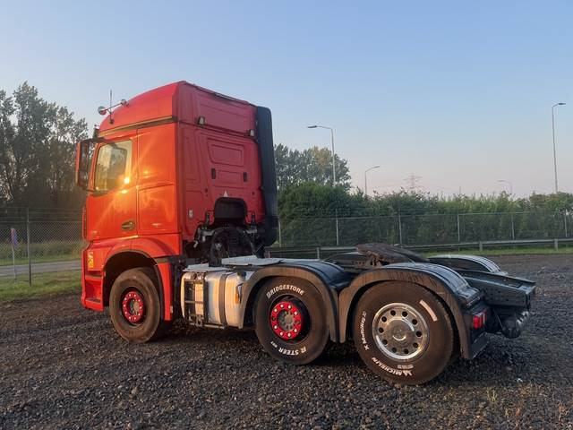Mercedes-Benz Arocs 2751 - Tracteur routier: photos 2 Mercedes-Benz Arocs 2751 - Tracteur routier: photos 2