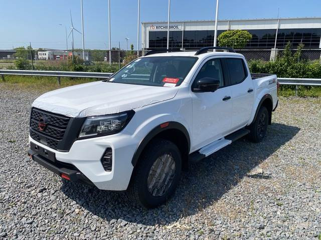Nissan Navara - Véhicule utilitaire: photos 1 Nissan Navara - Véhicule utilitaire: photos 1