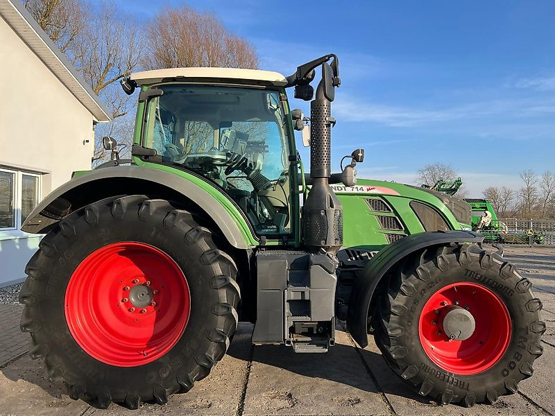 Fendt 714 Vario ProfiPlus - Tracteur agricole: photos 5 Fendt 714 Vario ProfiPlus - Tracteur agricole: photos 5