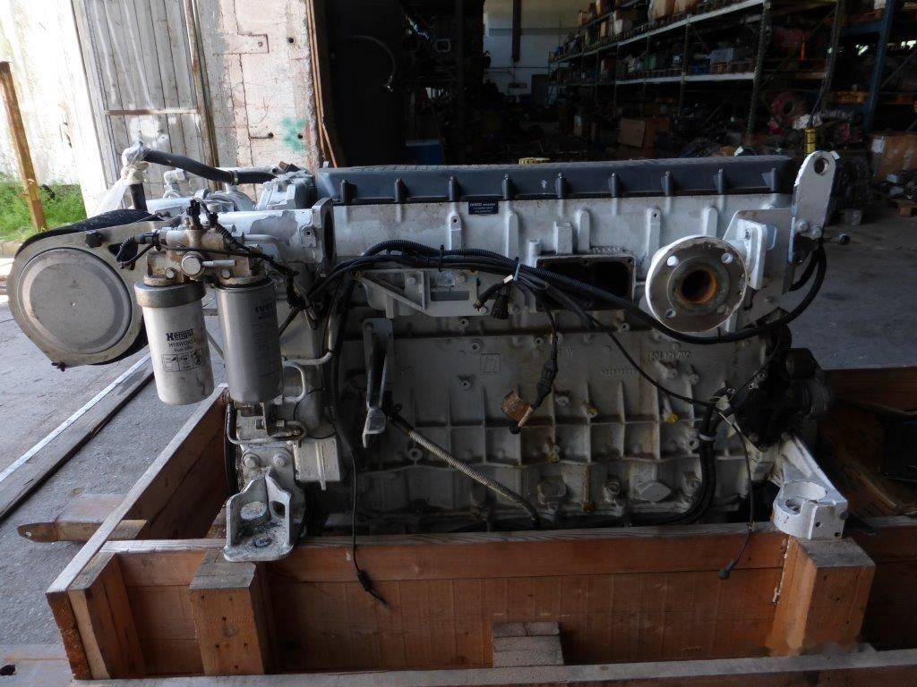 IVECO Cursor 13 Marine C13 ENT M50.30 als Ersatzteilespender - Moteur pour Camion: photos 3 IVECO Cursor 13 Marine C13 ENT M50.30 als Ersatzteilespender - Moteur pour Camion: photos 3
