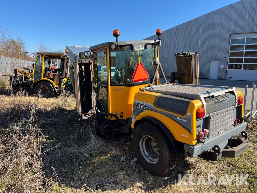 Redskabsbærer Belos Trans Giant 7 leds cylinderklipper - - Tracteur communal: photos 2 Redskabsbærer Belos Trans Giant 7 leds cylinderklipper - - Tracteur communal: photos 2