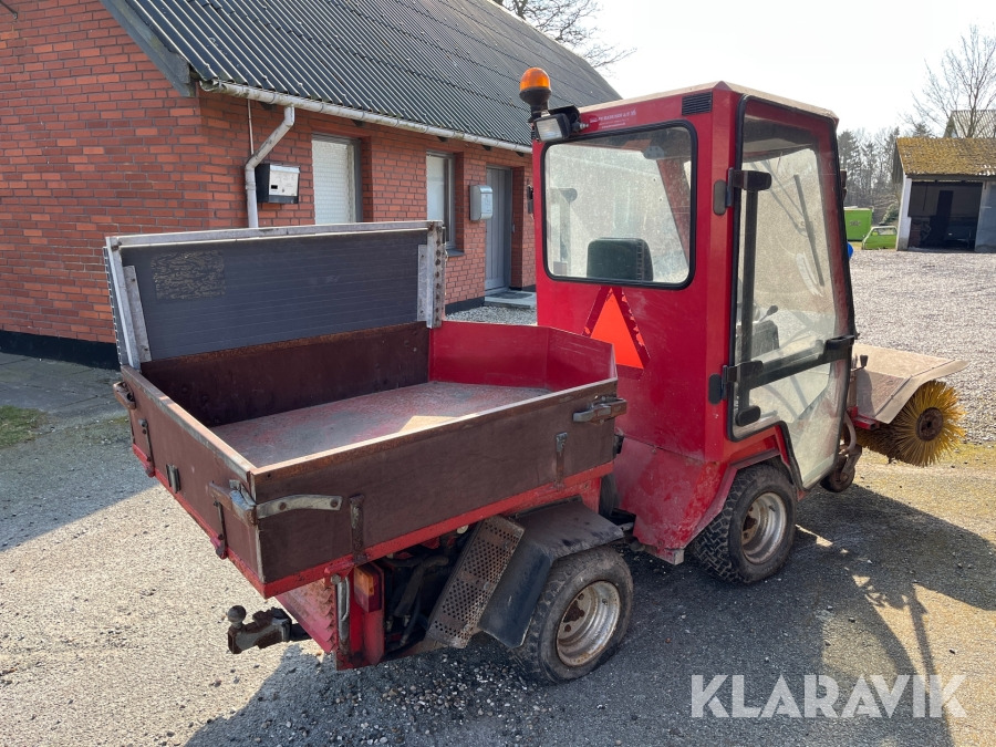 Redskabsbærer HTF Boxer 4wd med kost - Tracteur communal: photos 3 Redskabsbærer HTF Boxer 4wd med kost - Tracteur communal: photos 3