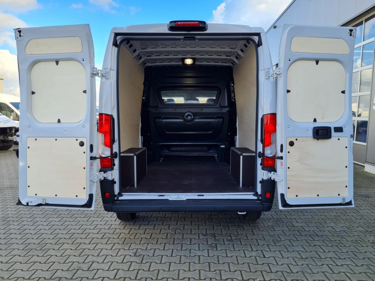 Fiat Ducato 35 Kasten Doka 6-Sitze L3H2 AG KLIMA Navi - Fourgon utilitaire, Utilitaire double cabine: photos 5 Fiat Ducato 35 Kasten Doka 6-Sitze L3H2 AG KLIMA Navi - Fourgon utilitaire, Utilitaire double cabine: photos 5