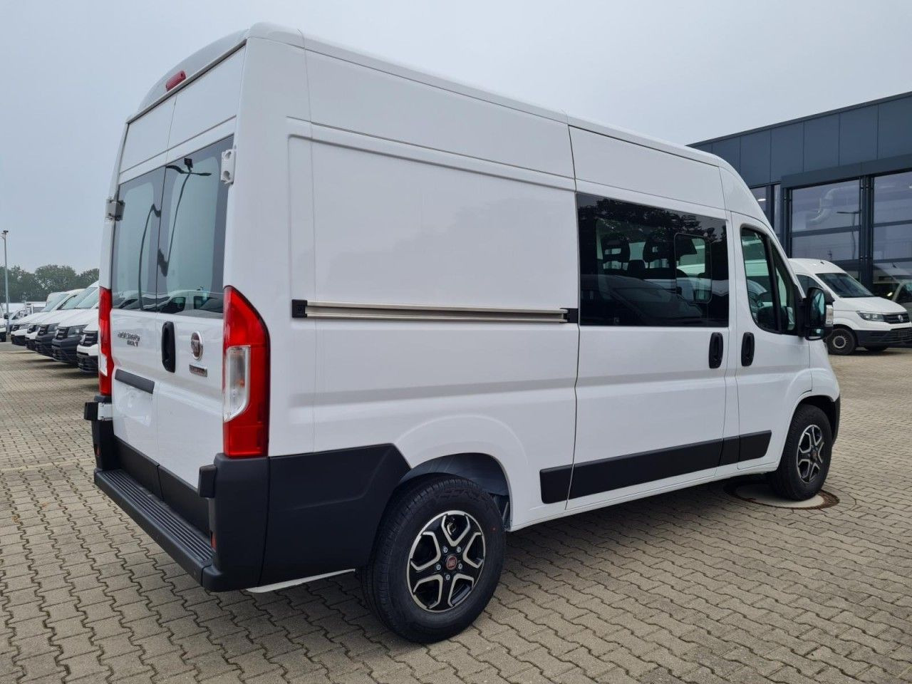 Fiat Ducato 35 Kasten Doka 7-Sitze 2x Schiebetür Maxi - Fourgon utilitaire, Utilitaire double cabine: photos 5 Fiat Ducato 35 Kasten Doka 7-Sitze 2x Schiebetür Maxi - Fourgon utilitaire, Utilitaire double cabine: photos 5