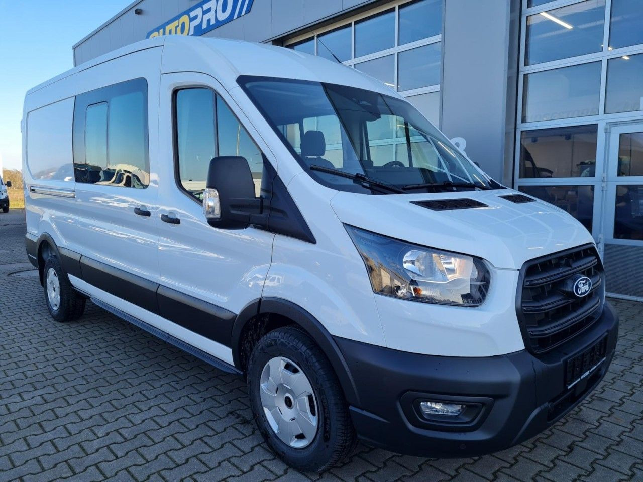 Ford Transit 350 Kasten Doka mixto TDCi L3 Trend AHK - Fourgon utilitaire: photos 2 Ford Transit 350 Kasten Doka mixto TDCi L3 Trend AHK - Fourgon utilitaire: photos 2