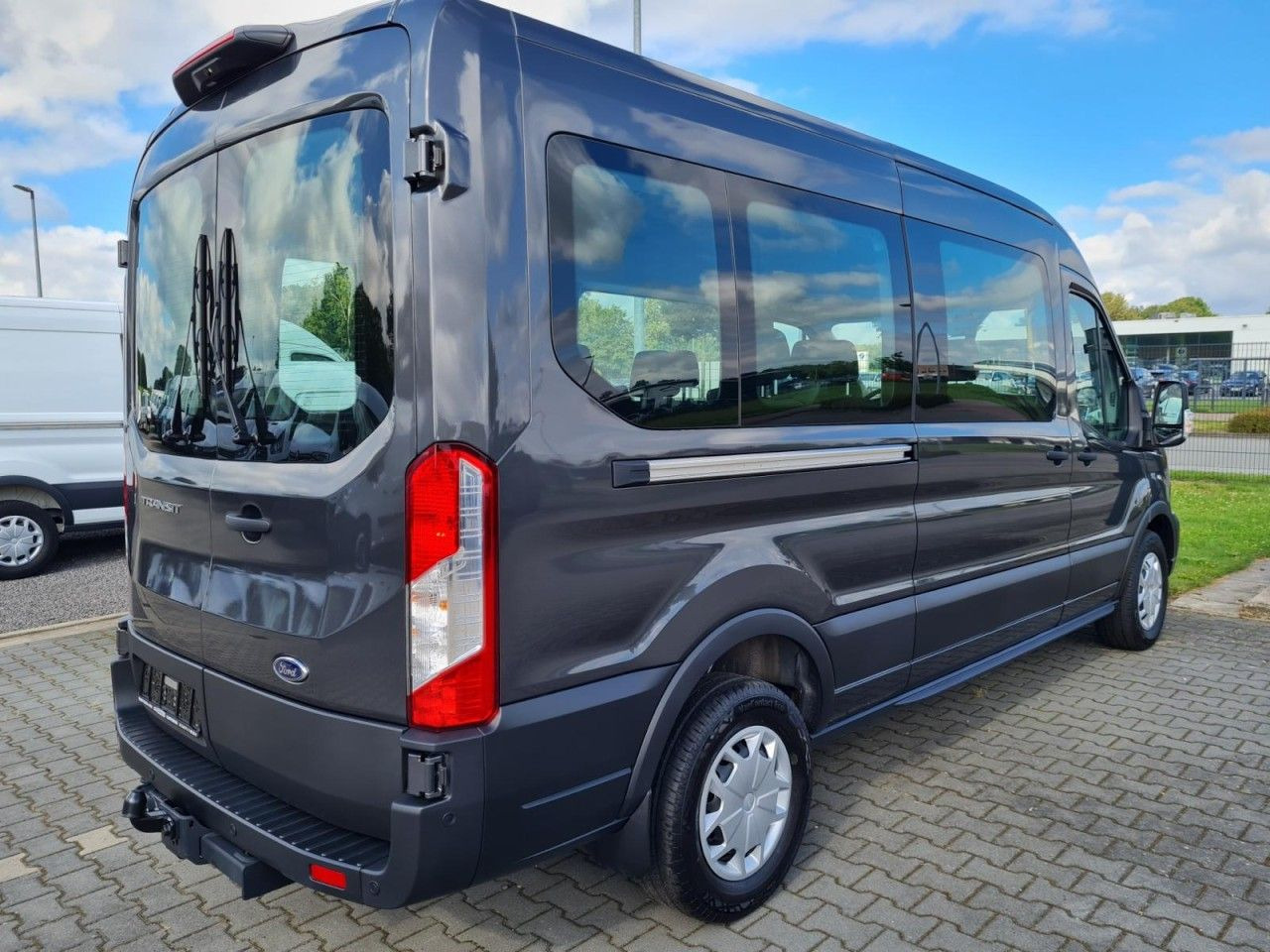 Ford Transit 350 Kombi L3 Trend 8 Sitze KAMERA AHK - Transport de personnes: photos 3 Ford Transit 350 Kombi L3 Trend 8 Sitze KAMERA AHK - Transport de personnes: photos 3