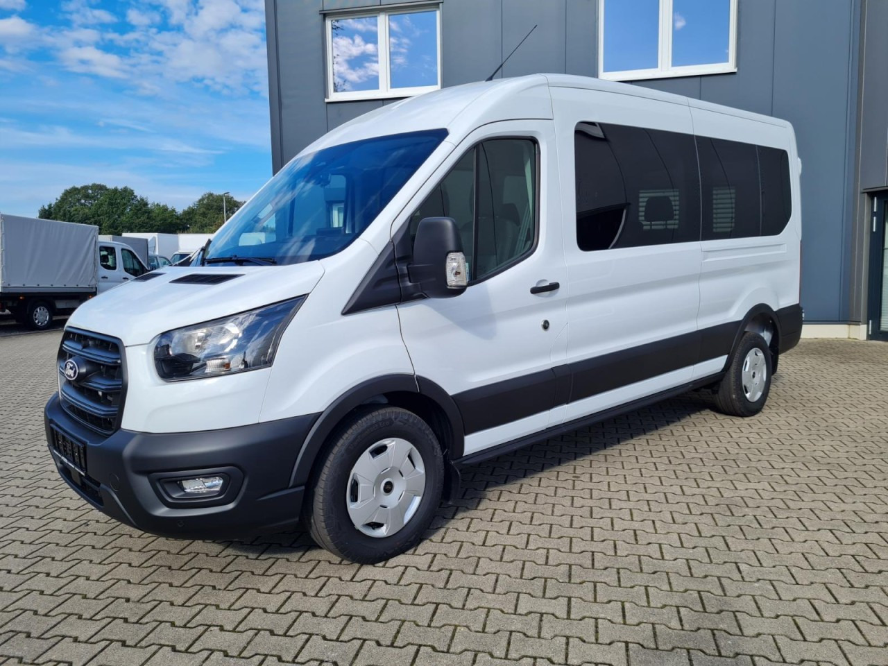 Ford Transit 350 Kombi TDCi L3 H2 Trend 9 Sitzer AHK - Minibus, Transport de personnes: photos 3 Ford Transit 350 Kombi TDCi L3 H2 Trend 9 Sitzer AHK - Minibus, Transport de personnes: photos 3