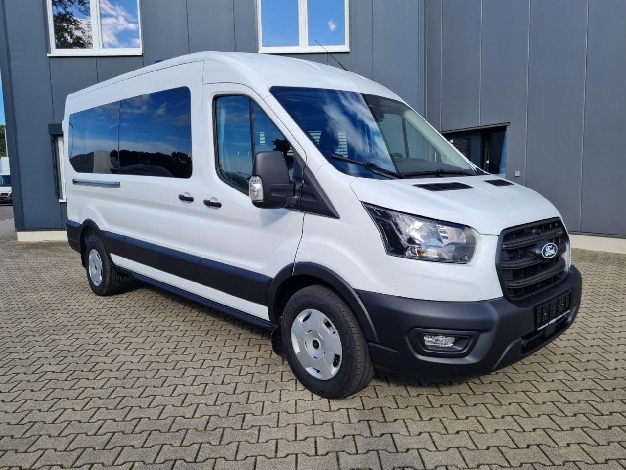 Ford Transit 350 Kombi TDCi L3 Trend 9 Sitzer AUTOMAT - Transport de personnes: photos 3 Ford Transit 350 Kombi TDCi L3 Trend 9 Sitzer AUTOMAT - Transport de personnes: photos 3