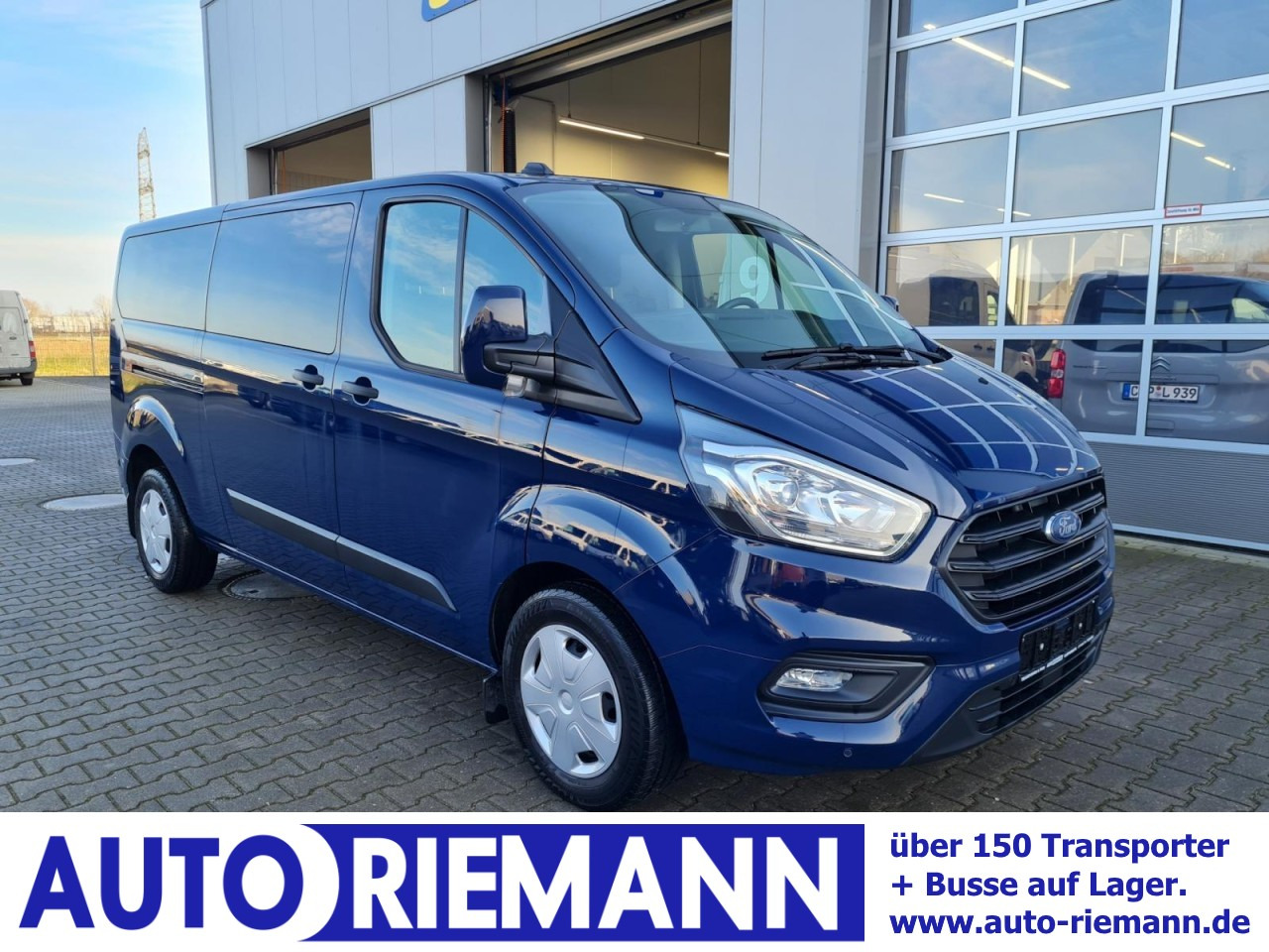 Ford Transit Custom Kombi 320 L2 Trend 9 Sitze PDC - Minibus, Transport de personnes: photos 1 Ford Transit Custom Kombi 320 L2 Trend 9 Sitze PDC - Minibus, Transport de personnes: photos 1