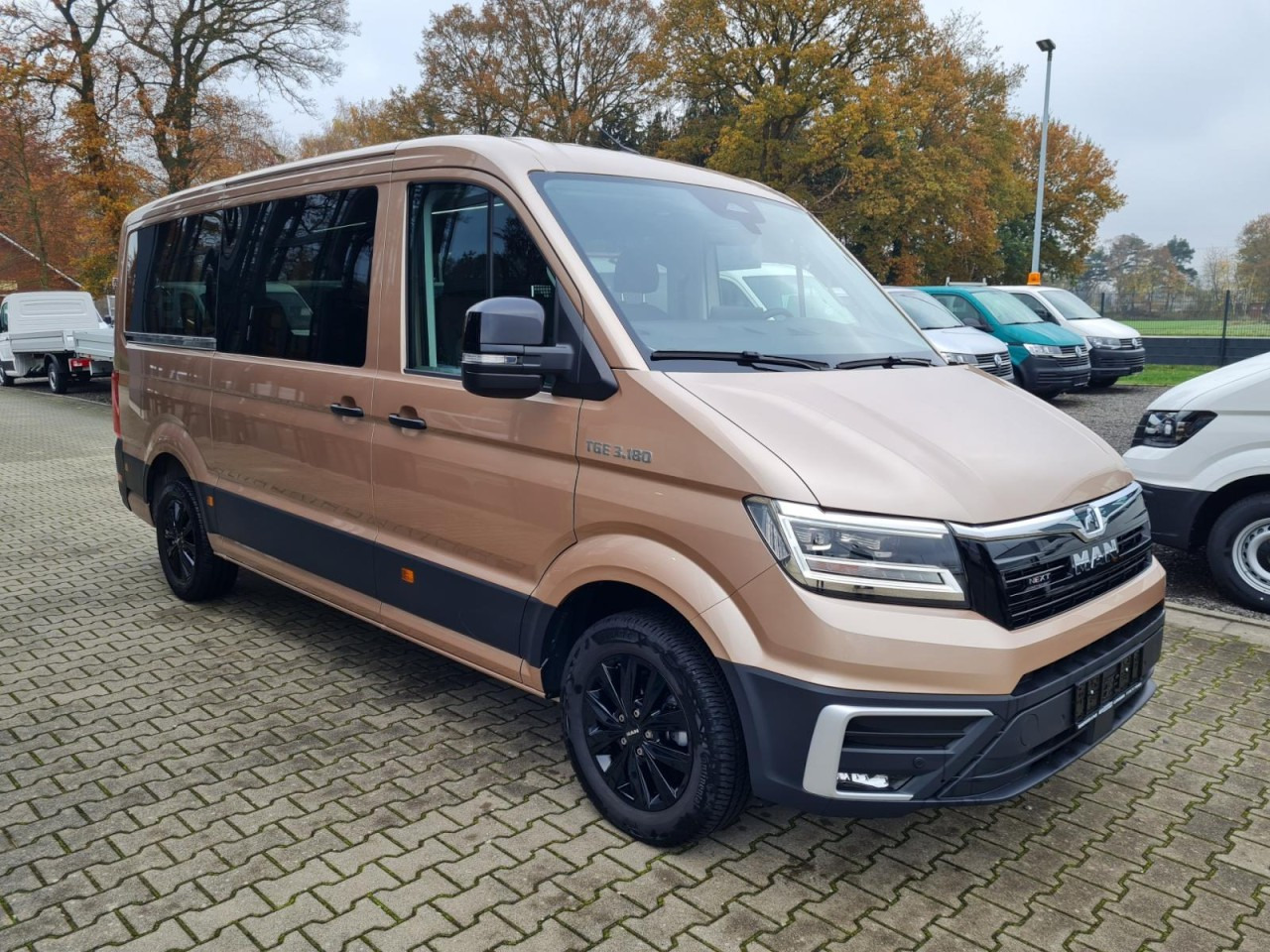 Man TGE 3.180 TDi Kombi 9 Sitze ALU KAMERA LED LEDER Sonderumbau - Minibus, Transport de personnes: photos 3 Man TGE 3.180 TDi Kombi 9 Sitze ALU KAMERA LED LEDER Sonderumbau - Minibus, Transport de personnes: photos 3