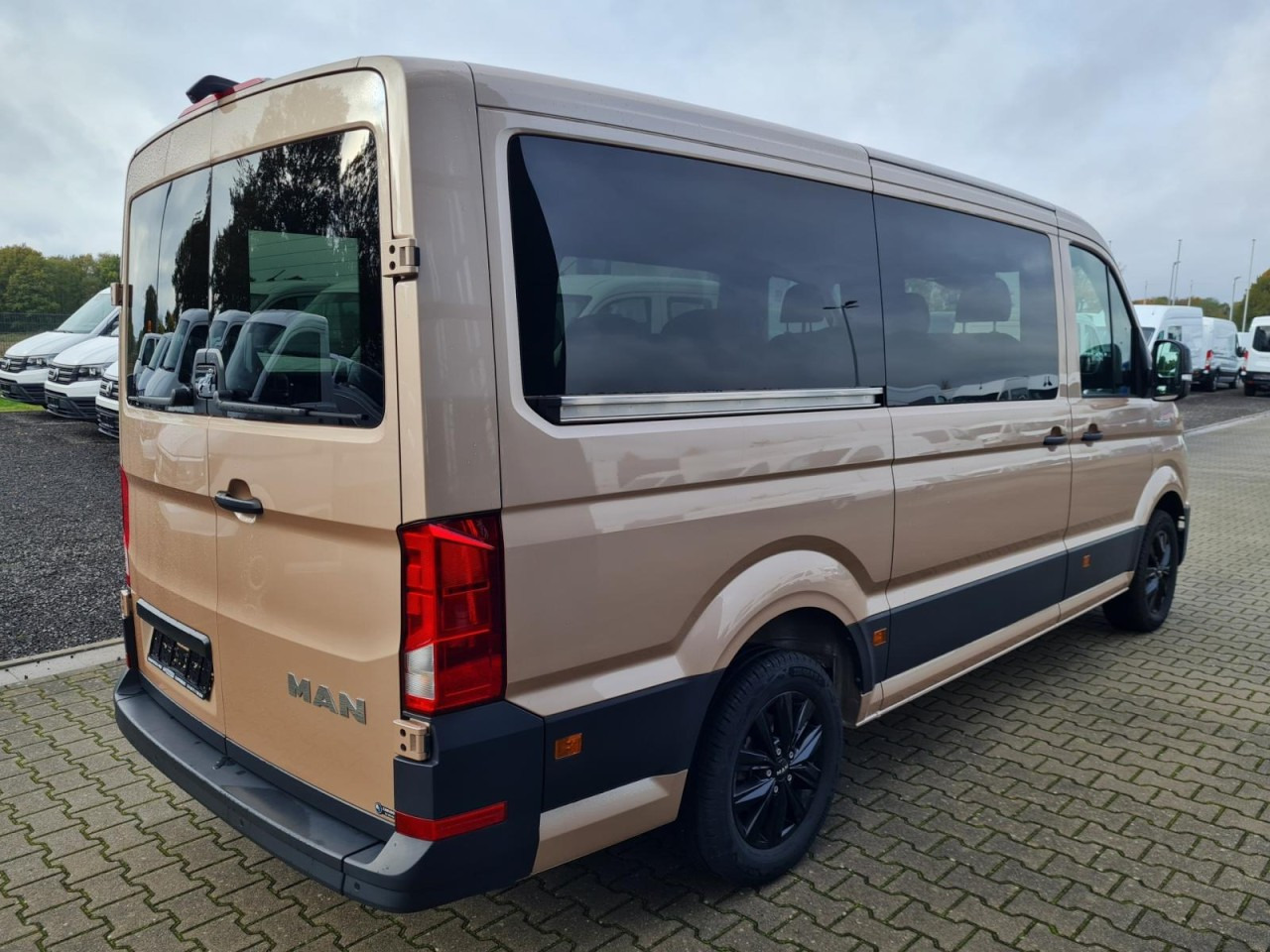 Man TGE 3.180 TDi Kombi 9 Sitze ALU KAMERA LED LEDER Sonderumbau - Minibus, Transport de personnes: photos 4 Man TGE 3.180 TDi Kombi 9 Sitze ALU KAMERA LED LEDER Sonderumbau - Minibus, Transport de personnes: photos 4