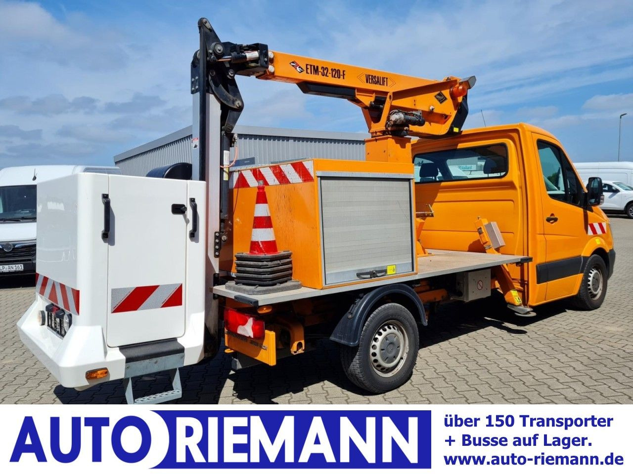 Mercedes-Benz Sprinter 316 CDI Hubarbeitsbühne 12m Korb isolie - Camion avec nacelle: photos 1 Mercedes-Benz Sprinter 316 CDI Hubarbeitsbühne 12m Korb isolie - Camion avec nacelle: photos 1