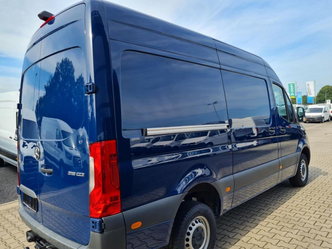 Mercedes-Benz Sprinter 316 Kasten CDI MR RWD AHK MBUX KAMERA - Fourgon utilitaire: photos 4 Mercedes-Benz Sprinter 316 Kasten CDI MR RWD AHK MBUX KAMERA - Fourgon utilitaire: photos 4