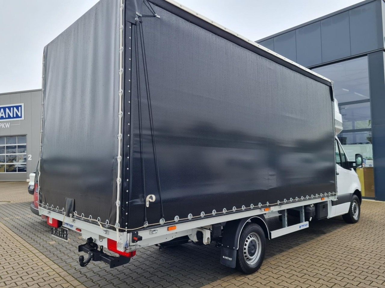 Mercedes-Benz Sprinter 317 Cdi Pritsche Plane Schlafkab. AHK L - Véhicule utilitaire plateau baché: photos 4 Mercedes-Benz Sprinter 317 Cdi Pritsche Plane Schlafkab. AHK L - Véhicule utilitaire plateau baché: photos 4