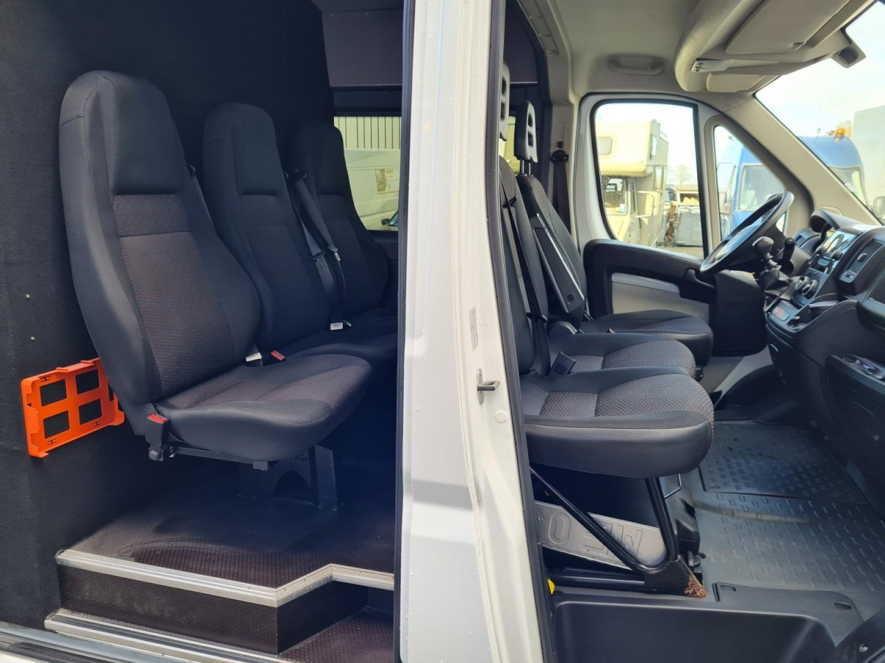 Peugeot Boxer Kasten L3H2 Doka 6-Sitze AHK KLIMA PDC - Fourgonnette, Utilitaire double cabine: photos 5 Peugeot Boxer Kasten L3H2 Doka 6-Sitze AHK KLIMA PDC - Fourgonnette, Utilitaire double cabine: photos 5