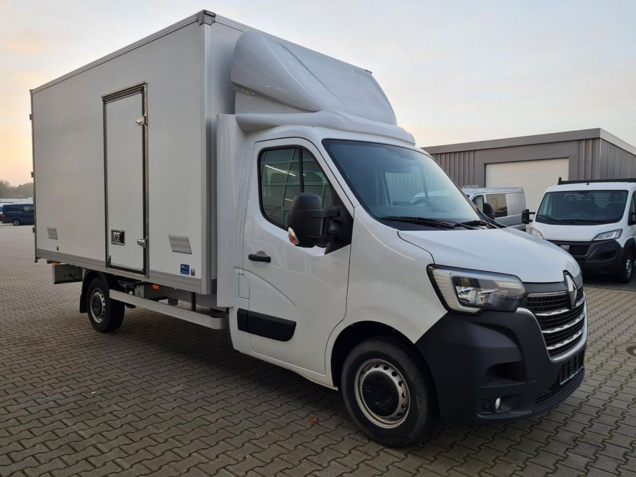 Renault Master 3.5t Möbel Koffer KLIMA LUFTFEDERUNG TEMP - Fourgon: photos 3 Renault Master 3.5t Möbel Koffer KLIMA LUFTFEDERUNG TEMP - Fourgon: photos 3