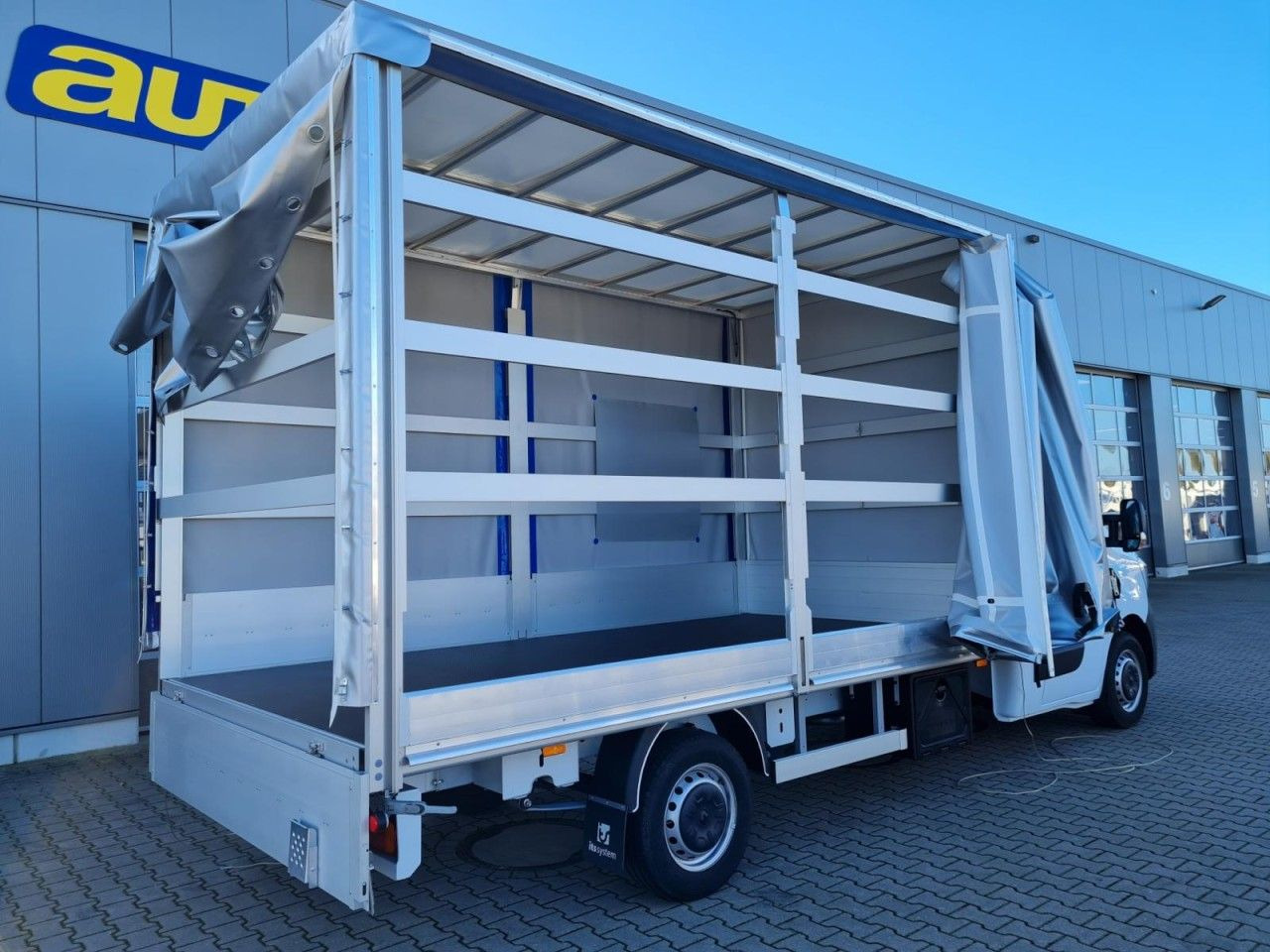 Renault Master 3,5t Pritsche L3 Schiebeplane ERGO TEMPOM - Véhicule utilitaire plateau baché: photos 5 Renault Master 3,5t Pritsche L3 Schiebeplane ERGO TEMPOM - Véhicule utilitaire plateau baché: photos 5