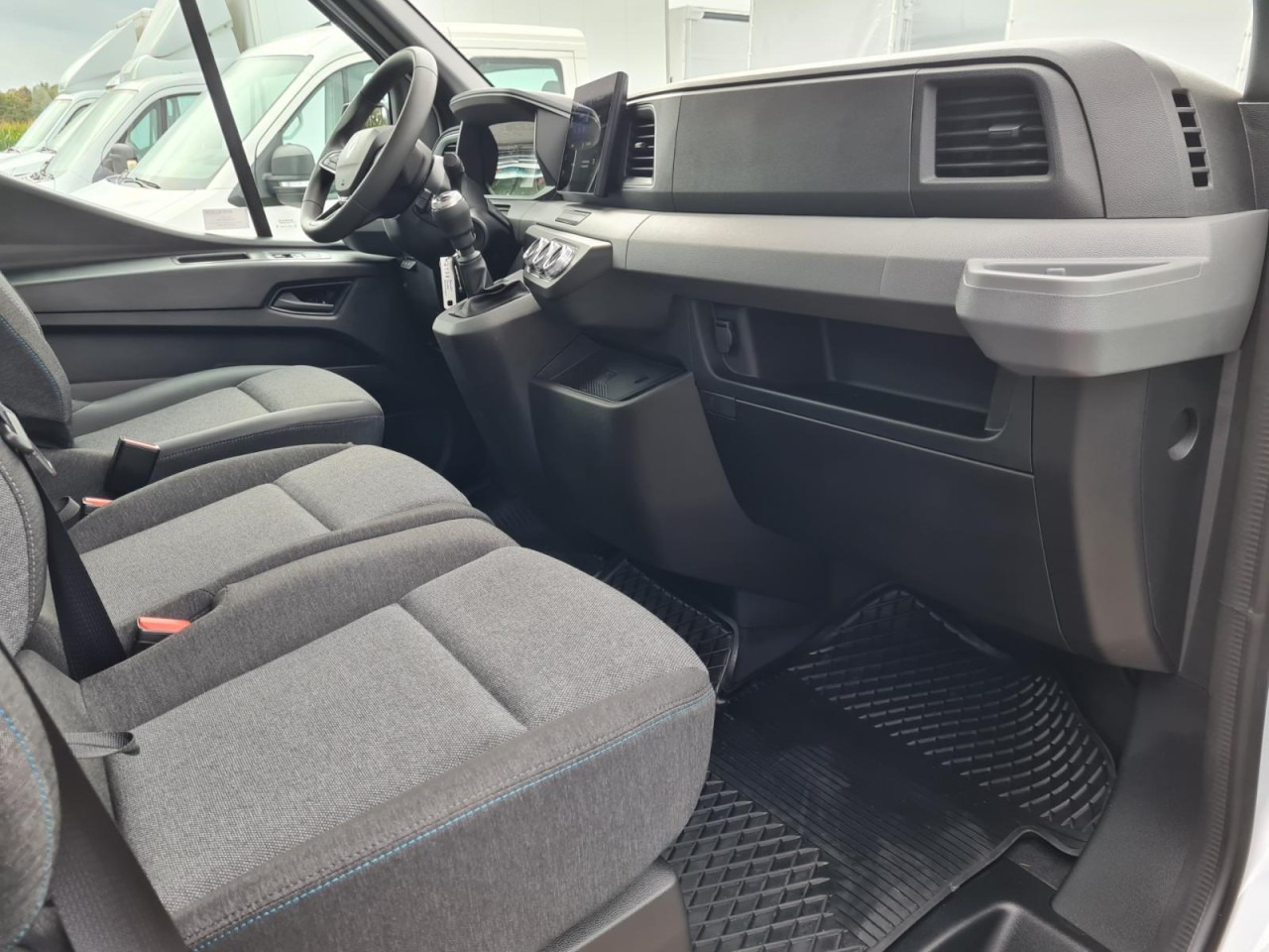 Camion porte-voitures Renault Master 35 Autotransporter SEILW. AHK Automatik: photos 13 Camion porte-voitures Renault Master 35 Autotransporter SEILW. AHK Automatik: photos 13