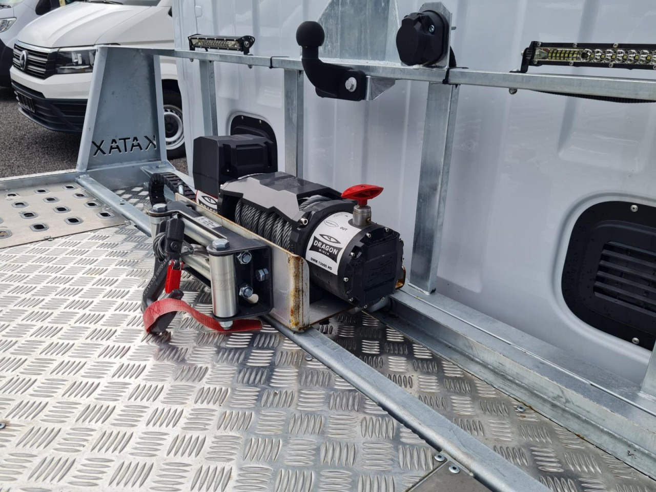 Camion porte-voitures Renault Master 35 Autotransporter SEILW. AHK Automatik: photos 6 Camion porte-voitures Renault Master 35 Autotransporter SEILW. AHK Automatik: photos 6