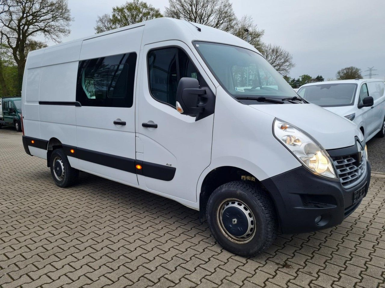 Renault Master 35 Kasten LR Doka 6-Sitze 4x4 Allrad AHK - Fourgon utilitaire, Utilitaire double cabine: photos 3 Renault Master 35 Kasten LR Doka 6-Sitze 4x4 Allrad AHK - Fourgon utilitaire, Utilitaire double cabine: photos 3
