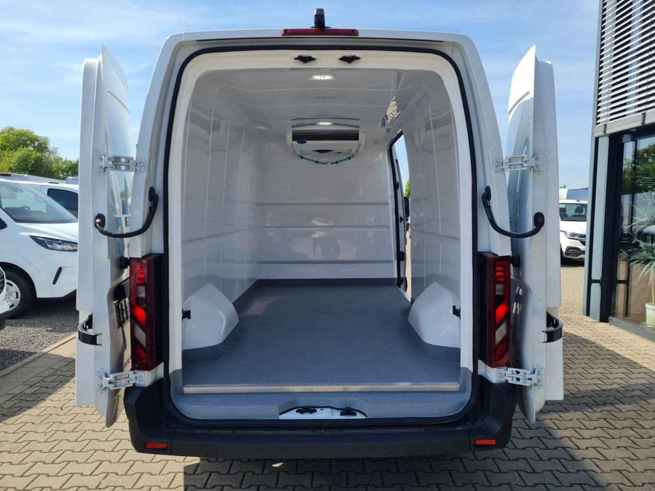 Renault Master New 3,5 t Kühlkasten Carrier L3H2 Kamera - Véhicule utilitaire frigorifique: photos 5 Renault Master New 3,5 t Kühlkasten Carrier L3H2 Kamera - Véhicule utilitaire frigorifique: photos 5