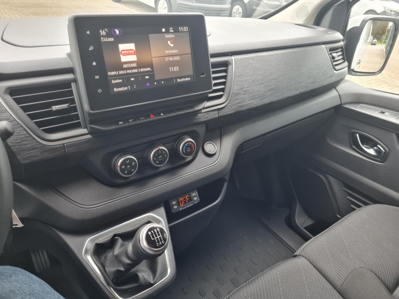 Véhicule utilitaire frigorifique Renault Trafic Kühlkasten 3.0t L2 KLIMA LED NAVI/APP TEMPO: photos 9