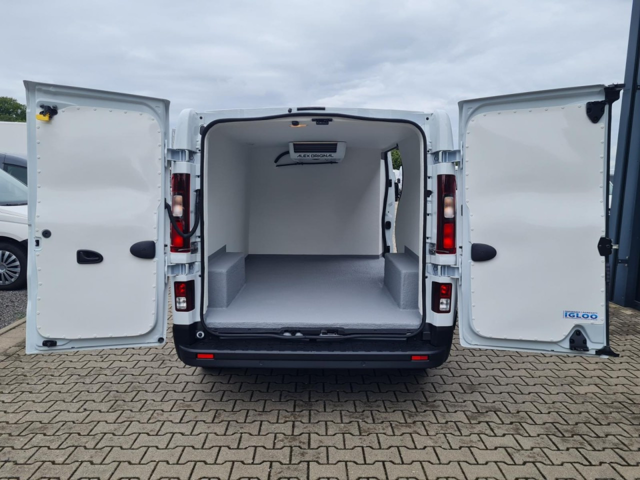 Véhicule utilitaire frigorifique Renault Trafic Kühlkasten 3.0t L2 KLIMA LED NAVI/APP TEMPO: photos 15