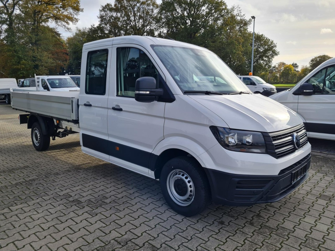 Volkswagen Crafter 35 Doka TDI L4 lang KLIMA TEMPOMAT - Fourgon plateau, Utilitaire double cabine: photos 3 Volkswagen Crafter 35 Doka TDI L4 lang KLIMA TEMPOMAT - Fourgon plateau, Utilitaire double cabine: photos 3