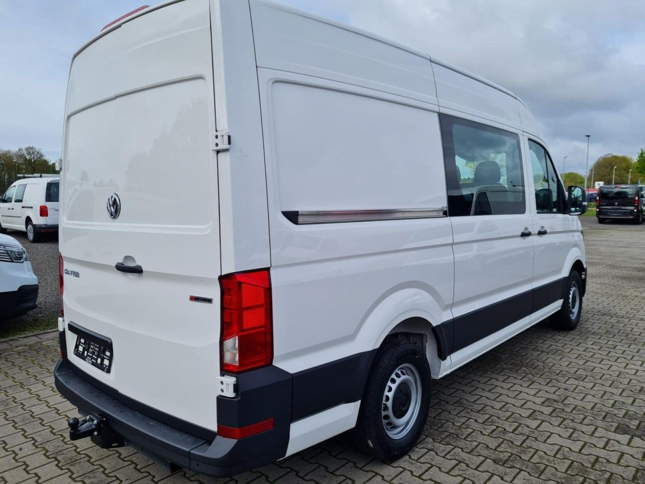Volkswagen Crafter 35 Kasten 4motion MR Doka 6-Sitze AHK TE - Fourgon utilitaire, Utilitaire double cabine: photos 4 Volkswagen Crafter 35 Kasten 4motion MR Doka 6-Sitze AHK TE - Fourgon utilitaire, Utilitaire double cabine: photos 4