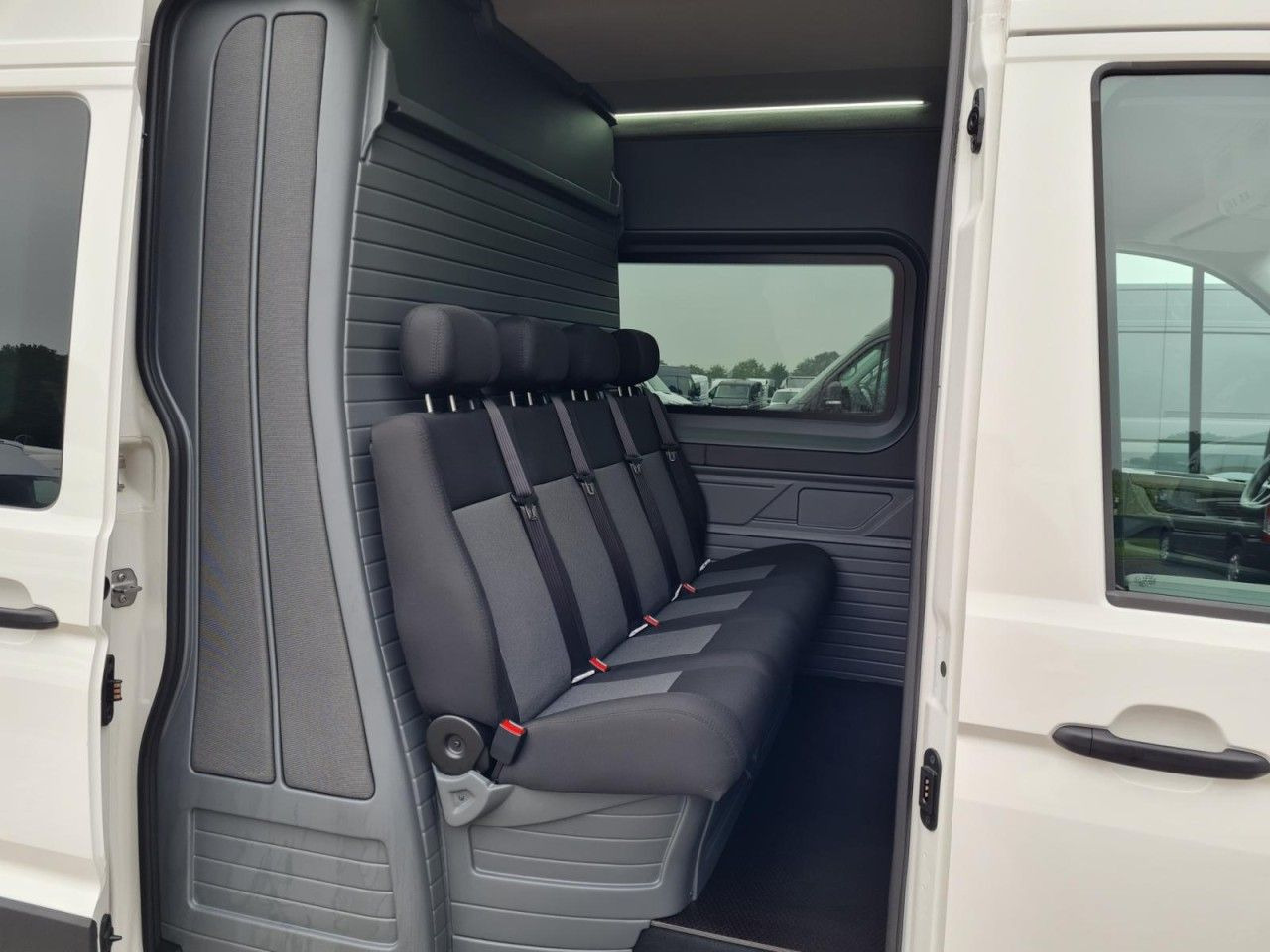 Volkswagen Crafter 35 Kasten Plus 4MOTION Doka Mixto L4H3 - Fourgon utilitaire, Utilitaire double cabine: photos 4 Volkswagen Crafter 35 Kasten Plus 4MOTION Doka Mixto L4H3 - Fourgon utilitaire, Utilitaire double cabine: photos 4