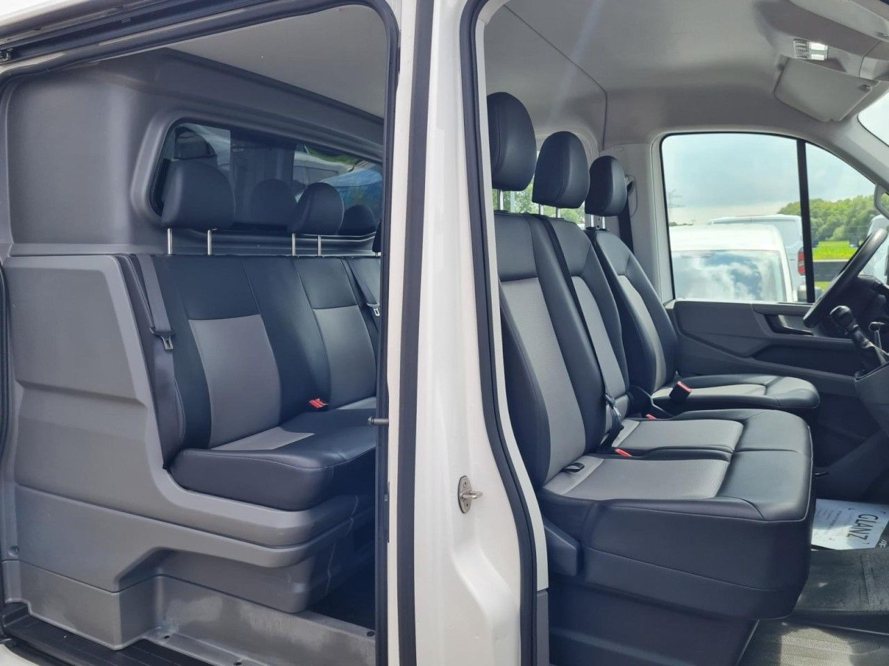 Volkswagen Crafter 35 Kasten Plus Doka mixto TDI L2H2 AHK - Fourgon utilitaire, Utilitaire double cabine: photos 4 Volkswagen Crafter 35 Kasten Plus Doka mixto TDI L2H2 AHK - Fourgon utilitaire, Utilitaire double cabine: photos 4