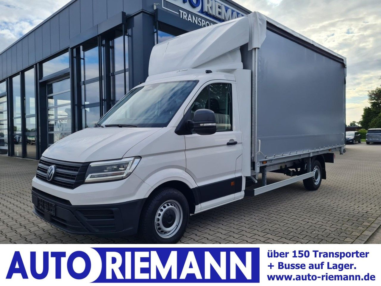 Volkswagen Crafter 35 TDI Pritsche Schiebe Plane ERGO LED T - Véhicule utilitaire plateau baché: photos 1 Volkswagen Crafter 35 TDI Pritsche Schiebe Plane ERGO LED T - Véhicule utilitaire plateau baché: photos 1