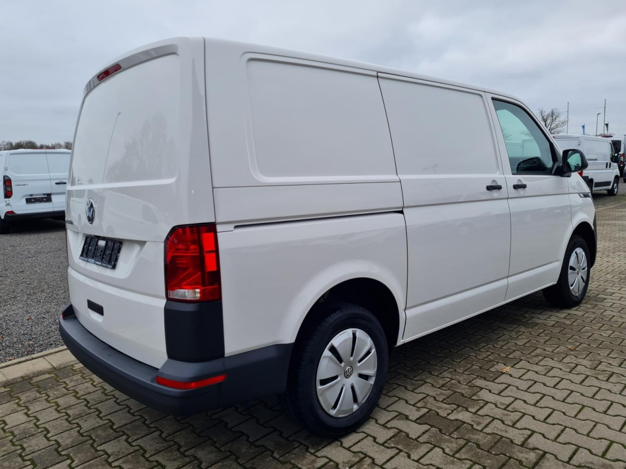 Volkswagen T6.1 Kasten KR Heckklappe KAMERA KLIMA ALLWETTER - Fourgonnette: photos 4 Volkswagen T6.1 Kasten KR Heckklappe KAMERA KLIMA ALLWETTER - Fourgonnette: photos 4