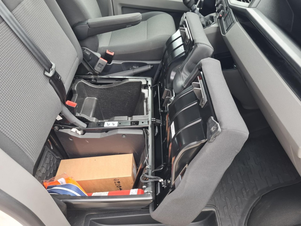 Fourgonnette Volkswagen T6.1 Kasten lang Flügeltüren KLIMA KOMFORT TEMPOMAT: photos 16 Fourgonnette Volkswagen T6.1 Kasten lang Flügeltüren KLIMA KOMFORT TEMPOMAT: photos 16