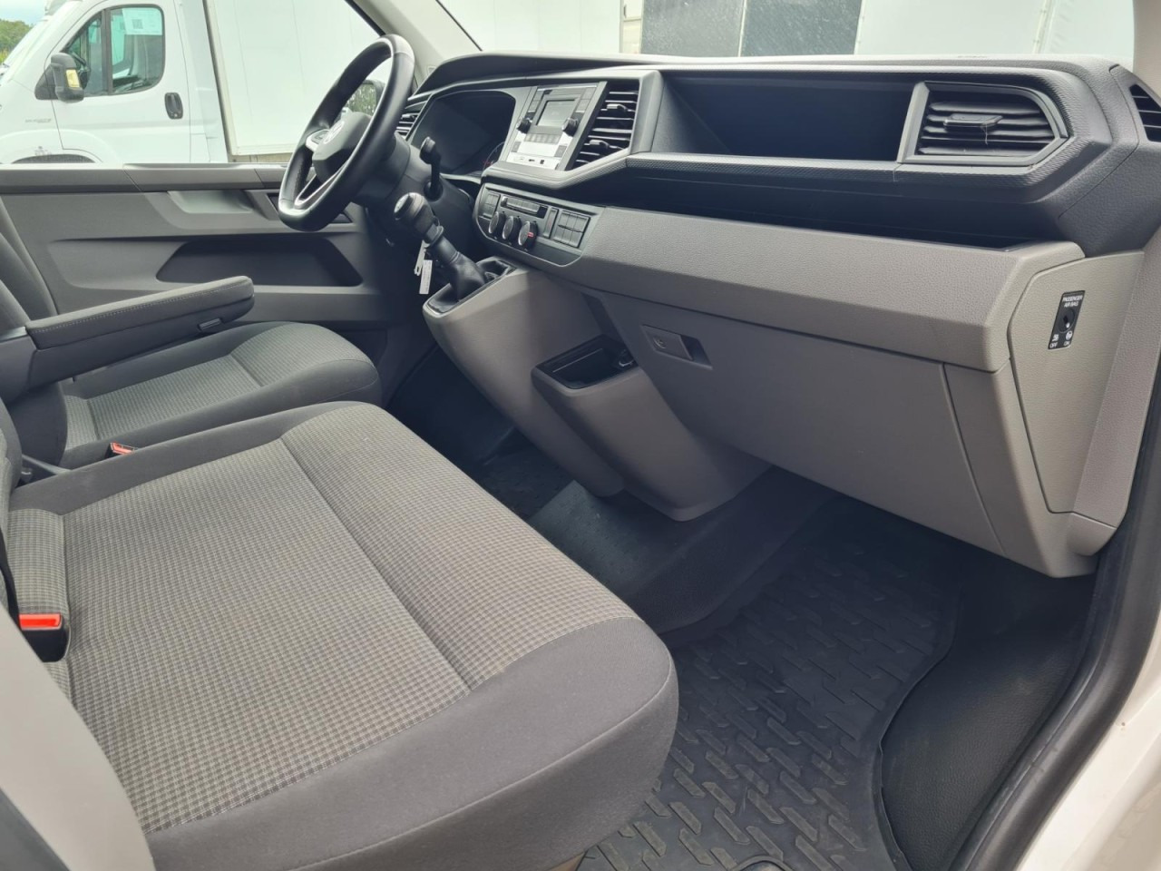 Fourgonnette Volkswagen T6.1 Kasten lang Flügeltüren KLIMA KOMFORT TEMPOMAT: photos 14 Fourgonnette Volkswagen T6.1 Kasten lang Flügeltüren KLIMA KOMFORT TEMPOMAT: photos 14