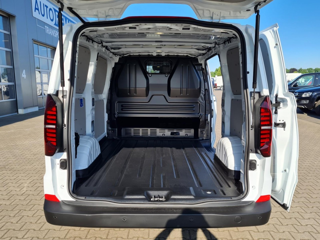 Volkswagen T7 Kasten Tdi KR Heckklappe PDC KLIMA TEMPOMAT - Fourgonnette: photos 5 Volkswagen T7 Kasten Tdi KR Heckklappe PDC KLIMA TEMPOMAT - Fourgonnette: photos 5