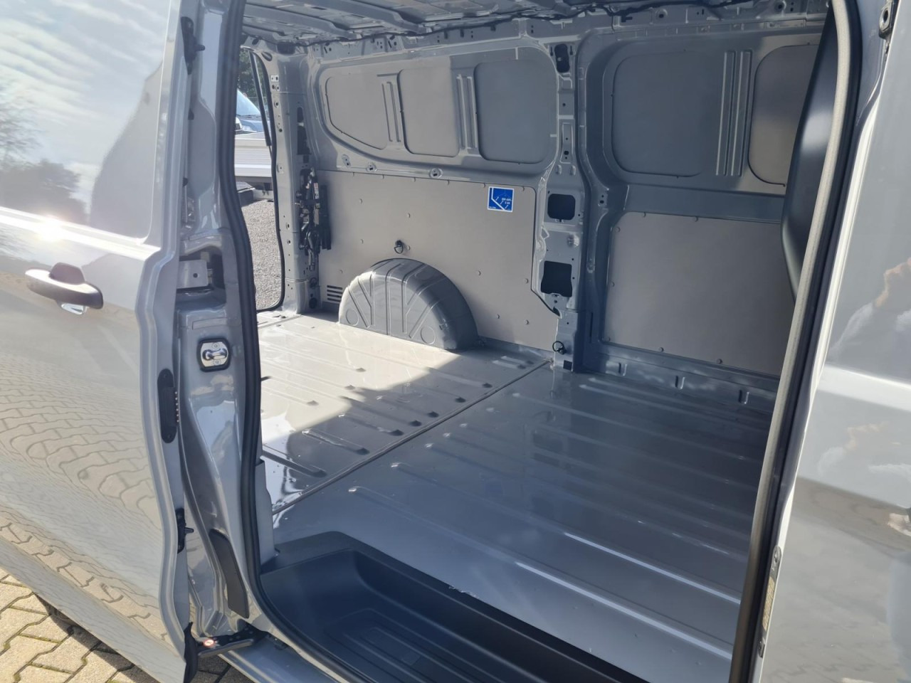 Crédit-bail  Volkswagen T7 Transporter Kasten TDi AG L2 AHK KLIMA KAMERA LED Volkswagen T7 Transporter Kasten TDi AG L2 AHK KLIMA KAMERA LED: photos 17