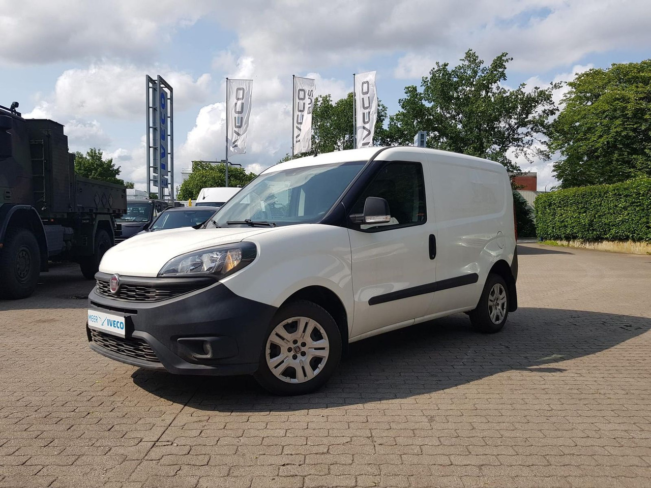 Fiat Doblo Kastenwagen SX 1.3 Klima, Radio mit Nav... - Transport de personnes: photos 1 Fiat Doblo Kastenwagen SX 1.3 Klima, Radio mit Nav... - Transport de personnes: photos 1