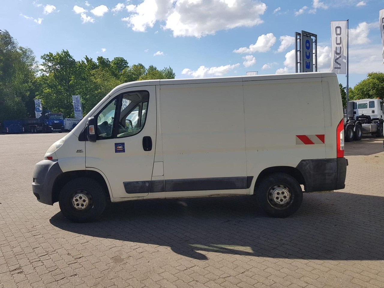 Fiat Ducato Kastenwagen 120 MULTIJET Radio+AHK 88... - Fourgonnette: photos 2 Fiat Ducato Kastenwagen 120 MULTIJET Radio+AHK 88... - Fourgonnette: photos 2