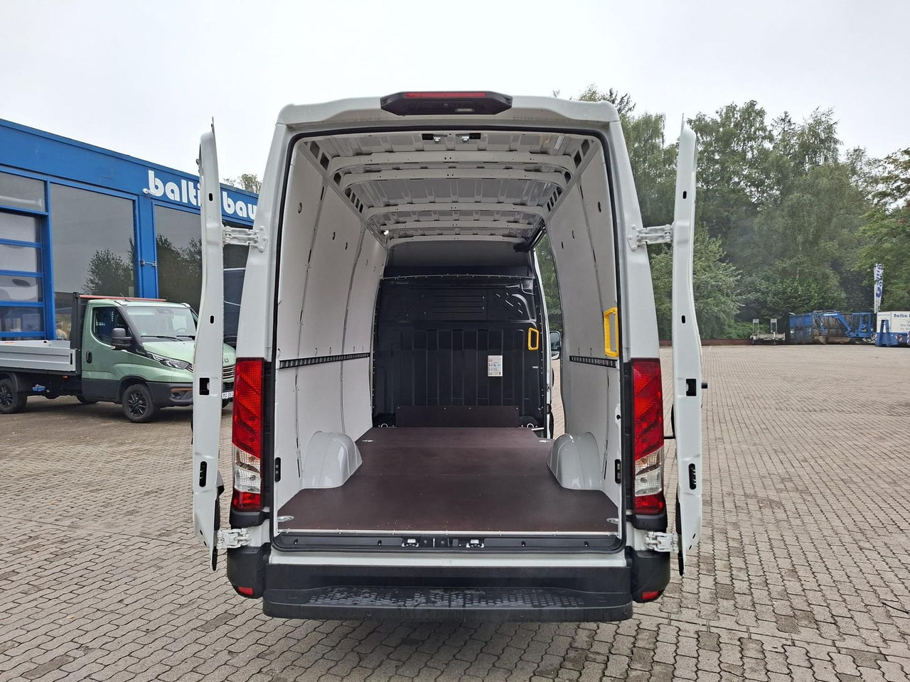 Iveco 35S16A8V Klima, Radio, Kamera ab 0% Finanzierbar - Fourgon utilitaire: photos 5 Iveco 35S16A8V Klima, Radio, Kamera ab 0% Finanzierbar - Fourgon utilitaire: photos 5