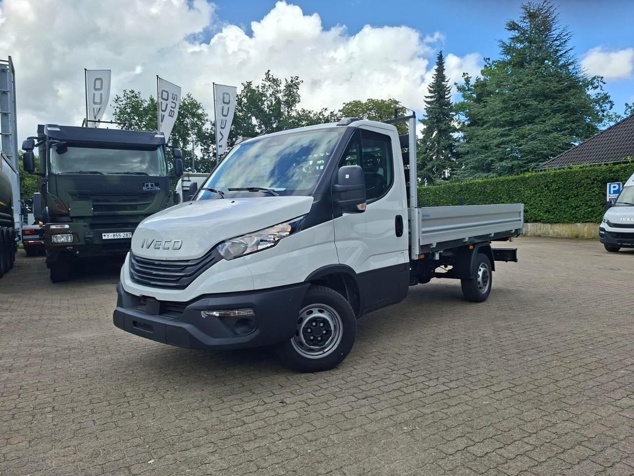 Iveco Daily 35S14A8Y Henschel 3-Seiten Kipper 100 k... - Fourgon plateau: photos 1 Iveco Daily 35S14A8Y Henschel 3-Seiten Kipper 100 k... - Fourgon plateau: photos 1