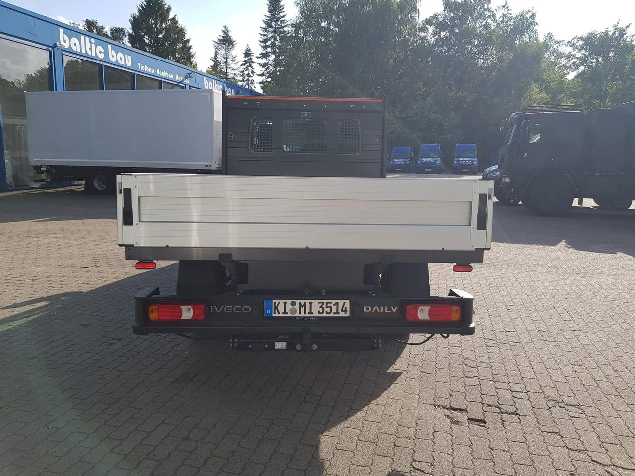 Iveco Daily 35S14HA8 Pritsche AHK 100 kW (136 PS),... - Fourgon plateau: photos 4 Iveco Daily 35S14HA8 Pritsche AHK 100 kW (136 PS),... - Fourgon plateau: photos 4