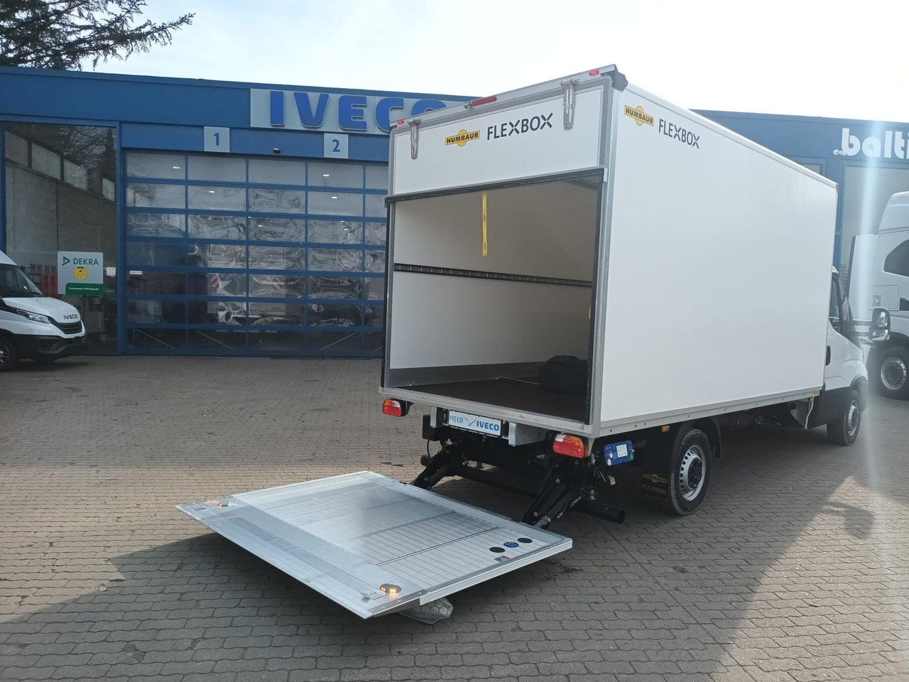 Iveco Daily 35S14HE Koffer LBW, Rückfahrkamera 2x a... - Fourgon: photos 4 Iveco Daily 35S14HE Koffer LBW, Rückfahrkamera 2x a... - Fourgon: photos 4