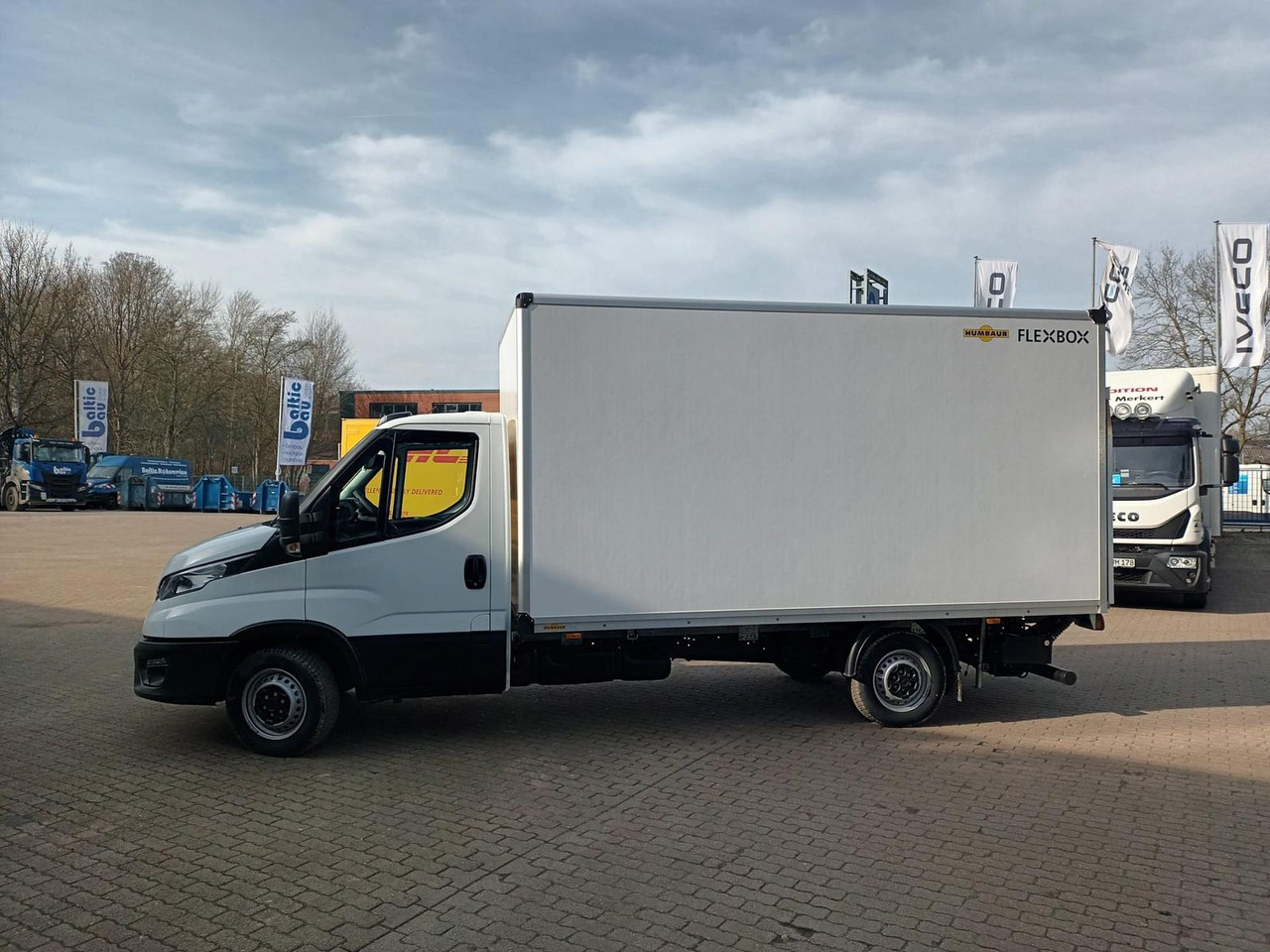 Iveco Daily 35S14HE Koffer LBW, Rückfahrkamera 2x a... - Fourgon: photos 2 Iveco Daily 35S14HE Koffer LBW, Rückfahrkamera 2x a... - Fourgon: photos 2