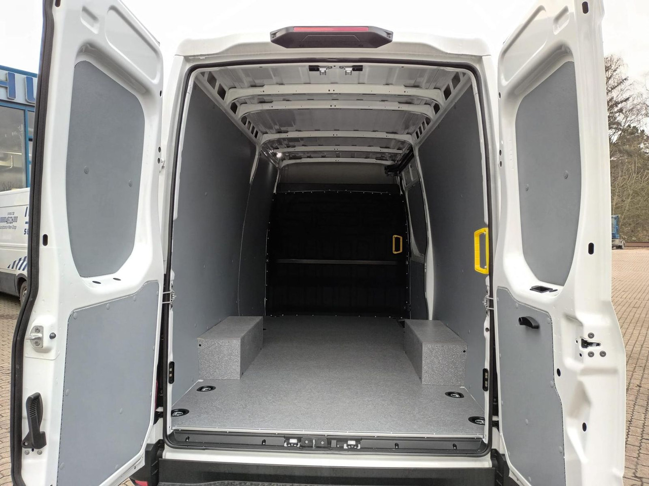 Iveco Daily 35S16A8 V 3520L AHK, ACC - Fourgon utilitaire: photos 5 Iveco Daily 35S16A8 V 3520L AHK, ACC - Fourgon utilitaire: photos 5