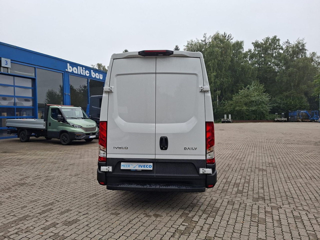 Iveco Daily 35S16A8V 115KW Klima - Radio Rückfahrka... - Fourgon utilitaire: photos 4 Iveco Daily 35S16A8V 115KW Klima - Radio Rückfahrka... - Fourgon utilitaire: photos 4