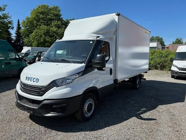 Iveco Daily 35S16H 3.0 LBW Kamera Spoiler 11... - Fourgon: photos 1 Iveco Daily 35S16H 3.0 LBW Kamera Spoiler 11... - Fourgon: photos 1