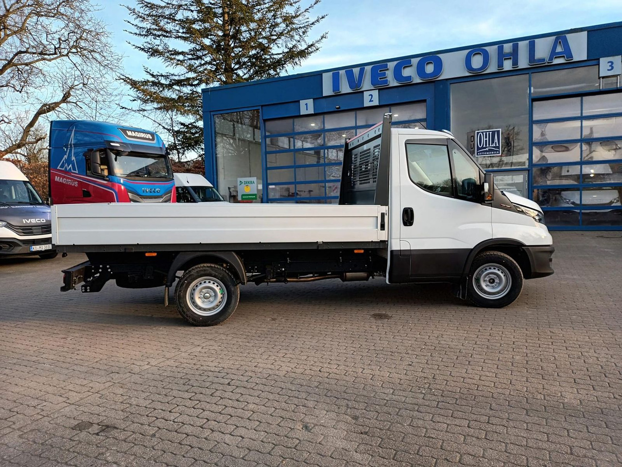 Iveco Daily 35S16H3.0 Pritsche,AHK, Rückfahrkamera... - Fourgon plateau: photos 5 Iveco Daily 35S16H3.0 Pritsche,AHK, Rückfahrkamera... - Fourgon plateau: photos 5